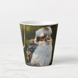 Fluffed up lacht kookaburra milchtasse
