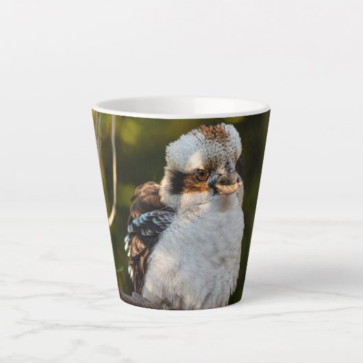 Fluffed up lacht kookaburra milchtasse (Vorderseite)