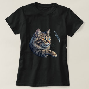 Fluffige Katze Heterochromie Greift nach Kunst T-Shirt