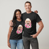 Fluffiger Hund mit Rosen T-Shirt (Unisex)