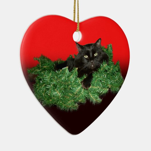 Fluffy Black Cat in Weihnachtskranz Keramik Ornament (Rechts)