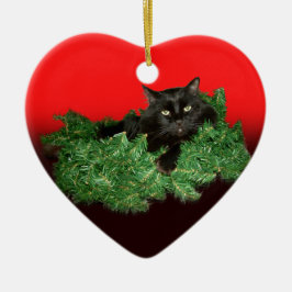 Fluffy Black Cat in Weihnachtskranz Keramik Ornament