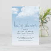 Fluffy Cloud Raindrops Baby Shower Einladung (Stehend Vorderseite)