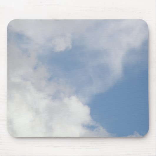 Fluffy Clouds Mousepad (Vorne)