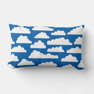 Fluffy Clouds Pattern - Weiß auf Blue 005cad Lendenkissen