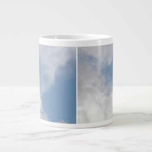 Fluffy Clouds Tasse (Vorderseite)