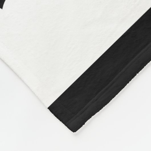 Fluffy Clouds - weiß auf schwarz Fleecedecke (Ecke)