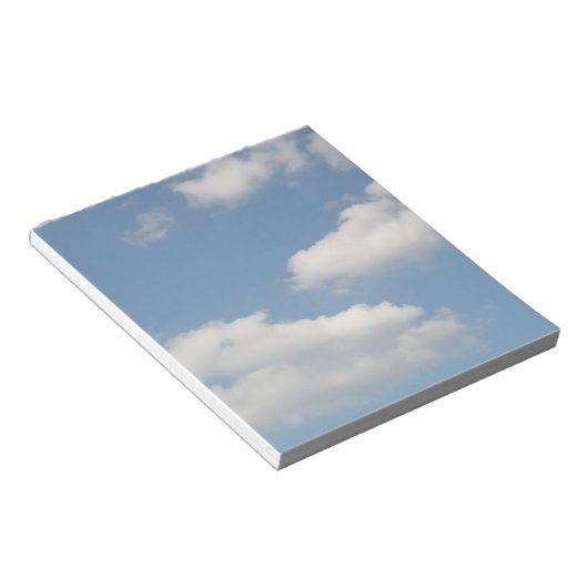 Fluffy Cumulus Clouds Notepad Notizblock (angewinkelt)