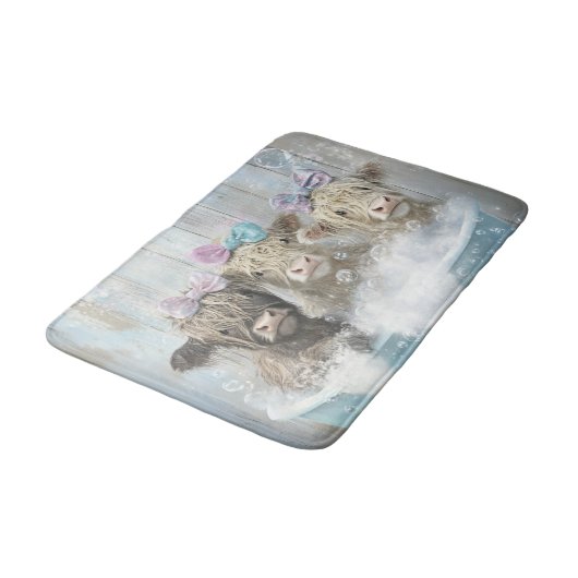 Fluffy Highland Calves Bubble Bath Farmhouse Scene Badematte (Schrägansicht)