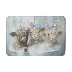 Fluffy Highland Calves Bubble Bath Farmhouse Scene Badematte