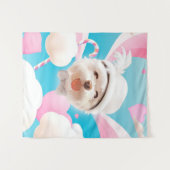 Fluffy Hund mit Weißhut Wandteppich (Vorderseite (Horizontal))