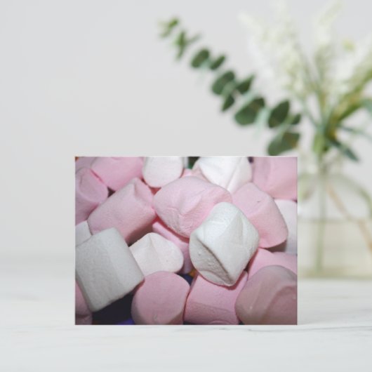 Fluffy Marshmallow Postkarte (Stehend Vorderseite)