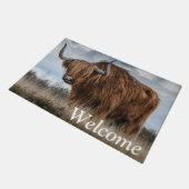 Fluffy Scottish Highland Cow Willkommen Fußmatte (Schrägansicht)