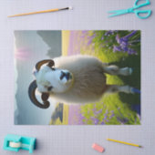 Fluffy Sheep Feld von violetten Blumen Seidenpapier (Basteln)