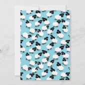 Fluffy Sheep on Baby Blue Einladung (Rückseite)
