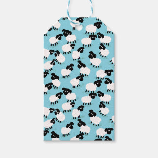 Fluffy Sheep on Baby Blue Geschenkanhänger