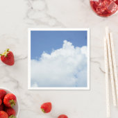 Fluffy White Clouds in Blue Sky Serviette (Beispiel)