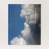 Fluffy Wolken in einem Cerulean Blue Summer Sky Puzzle (Vertikal)