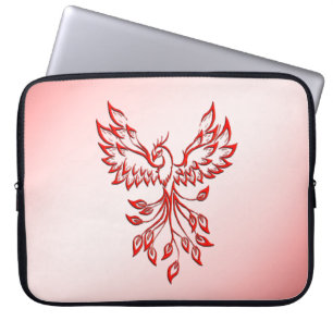 Flug eines Phönix Rot auf Rosa Laptopschutzhülle