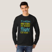 Flugbegleiter für einen Flug T-Shirt (Vorne ganz)