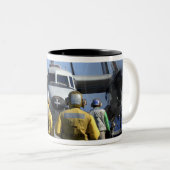 Flugdeck-Direktoren Zweifarbige Tasse (VorderseiteRechts)