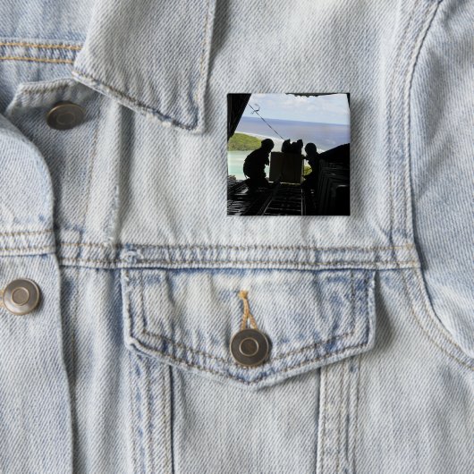 Fluggesellschaften drängen eine Palette gespendete Button (Beispiel)