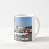 Flughafen Zürich mit einem Airbus der Swiss Airlin Kaffeetasse (VorderseiteRechts)