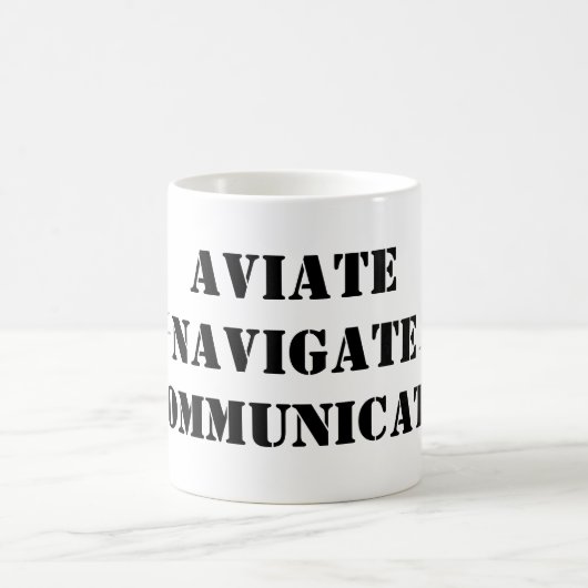 FLUGNAVIGATE-MITTEILUNGSLUFTFAHRZEUGTasse für Pilo Kaffeetasse (Mittel)