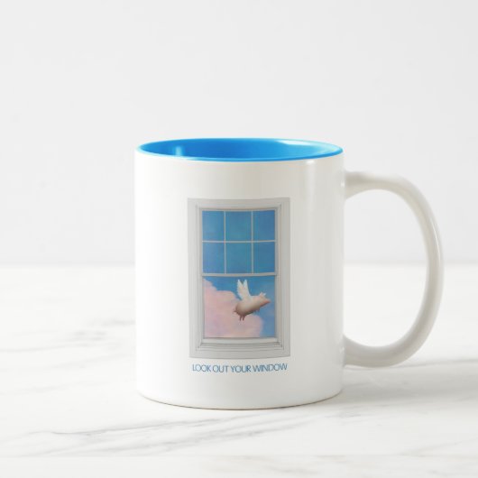 Flugschwein durch die Tasse (Rechts)