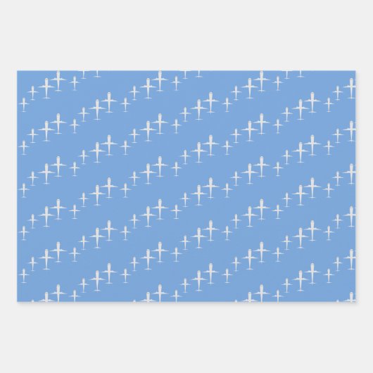 Flugzeug auf blauem Personalisiert Geschenkpapier Set (Vorderseite)