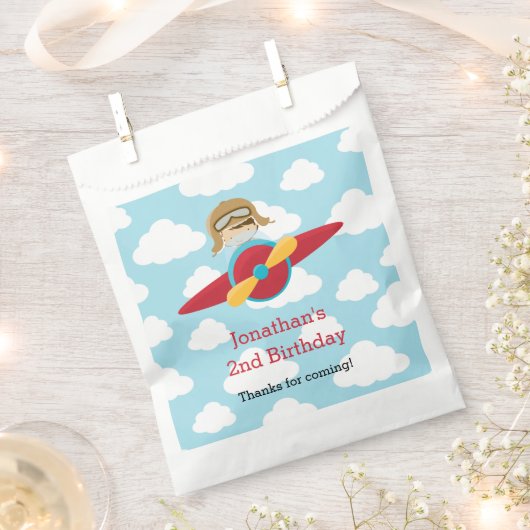 Flugzeug bevorzugt Flaggen mit Hintergrund der Wol Geschenktütchen (Ausgeschnitten)