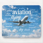 Flugzeug fliegt in einer Wortwolke Mousepad (Vorne)