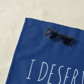 Flugzeug oberhalb der Wolken (anpassbar) Strandtuch (Beispiel)