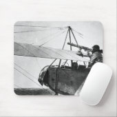 Flugzeugartillerist während des Kampfes des Mousepad (Mit Mouse)
