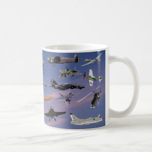 FLUGZEUGE AUF EINEM BLAUEN HIMMEL CAROLINAS KAFFEETASSE