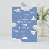 Flugzeuge mit gefaltetem Papier, jedes Kind zum Ge Ankündigung (Stehend Vorderseite)