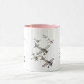 Flugzeuge mit niedlicher Tasse (Zentrum)