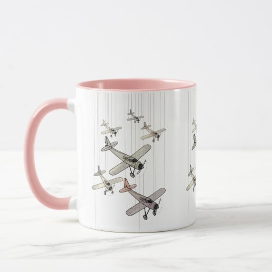 Flugzeuge mit niedlicher Tasse (Links)