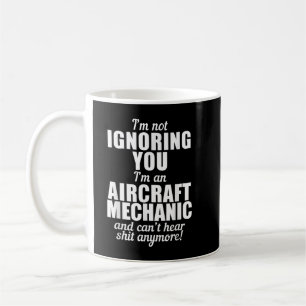 Flugzeugmechaniker hört nichts kaffeetasse