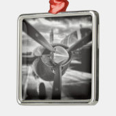 Flugzeugpropeller Schwarz und Weiß Ornament Aus Metall (Links)