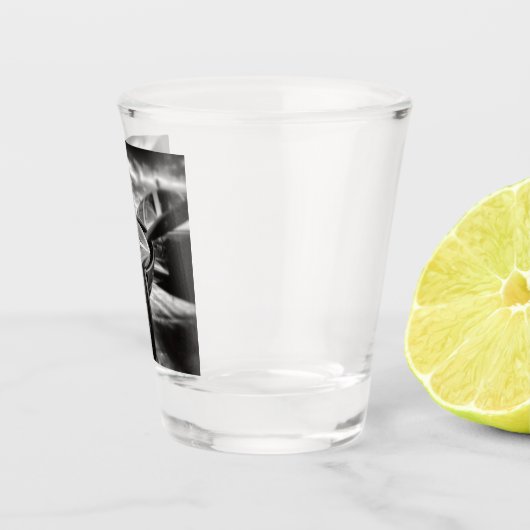 Flugzeugpropeller Schwarz und Weiß Schnapsglas (Rechts)