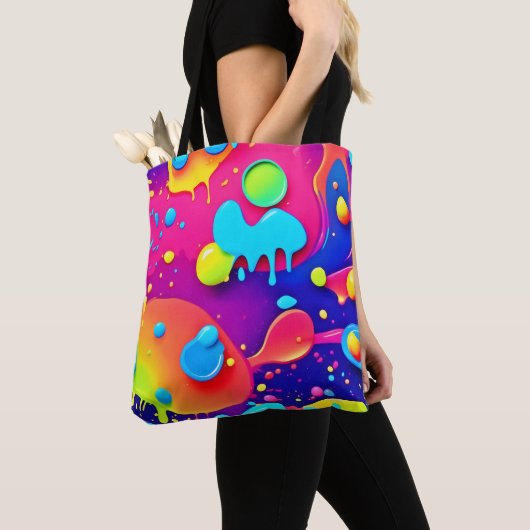 Fluid Color Chaos: Dynamisches digitales Kunstwerk Tasche (Von Nahem)