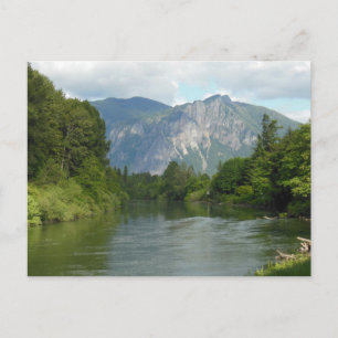 Fluss am Fuß des Berges Si Postkarte