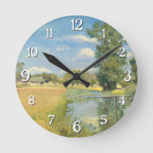 Fluss durch eine ernste Landschaft, Sommer Runde Wanduhr (Vorderseite)