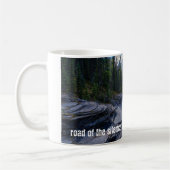 Fluss - Grünwald - Felsen - Zitat Mix Kaffeetasse (Links)