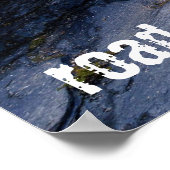 Fluss - Grünwald - Felsen - Zitat Mix Poster (Ecke)