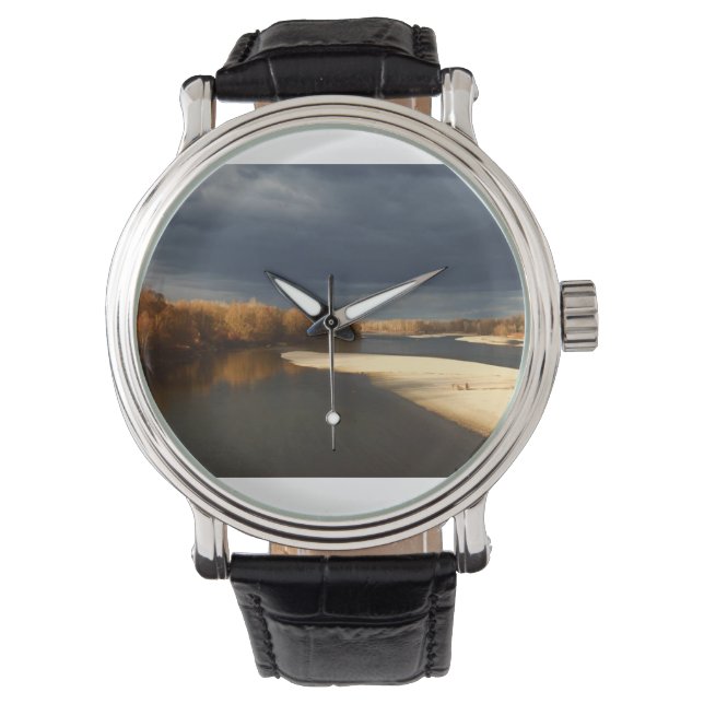 Fluss im Herbst 11 Armbanduhr (Vorderseite)