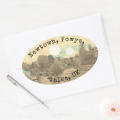 Fluss in Newtown, Powys, Wales mit beiden Sonnen Ovaler Aufkleber (Umschlag)