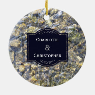 Fluss-Kiesel und Wasser-personalisierte Hochzeit Keramikornament