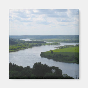 Fluss Nemunas in Vilkija, LITAUEN — Magnet